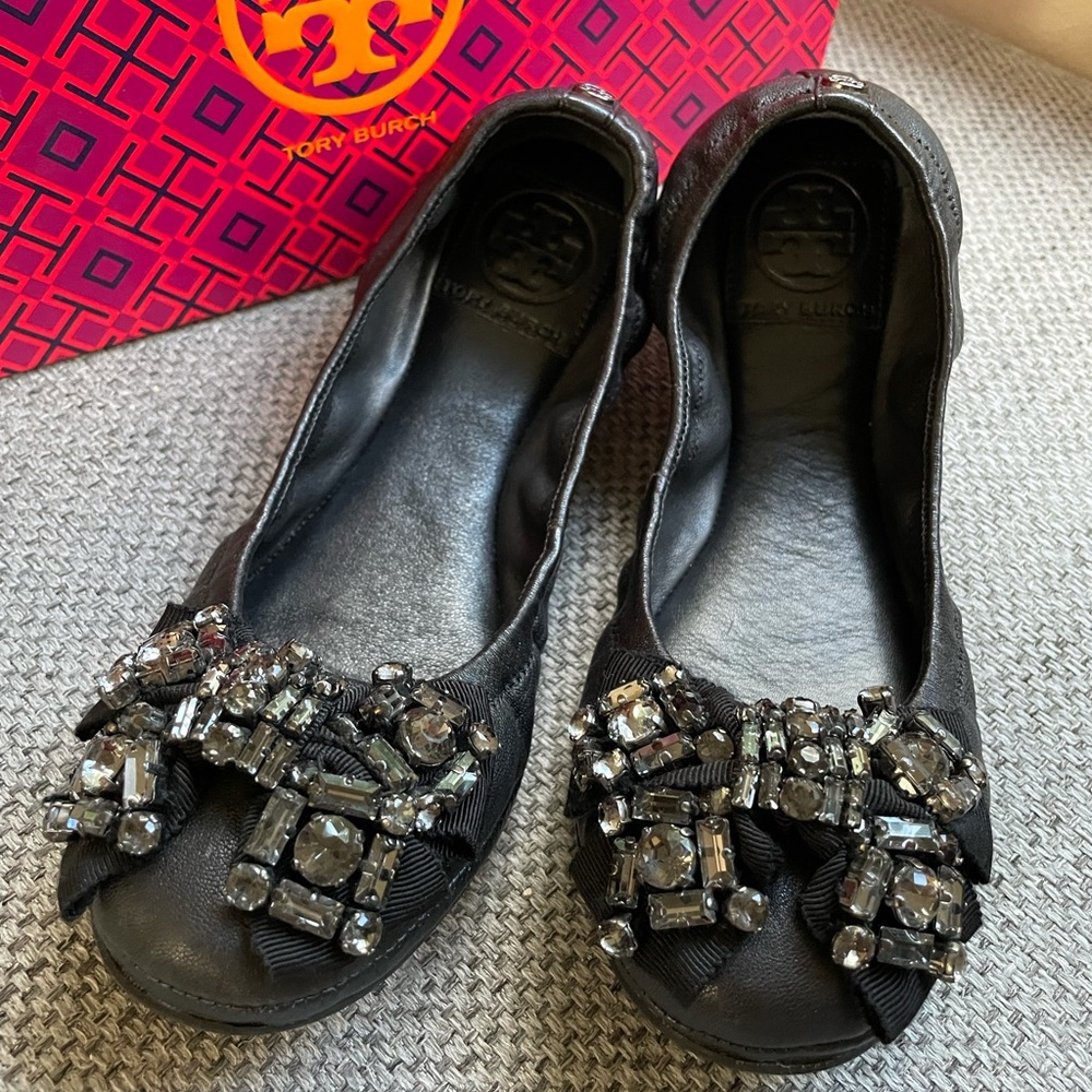 Tory Burch Crystal Flat size 6